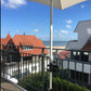 Sonnenschirmhalter Balkon senkrechte Streben, mattschwarz, Metall, Schirmstock 18-38mm